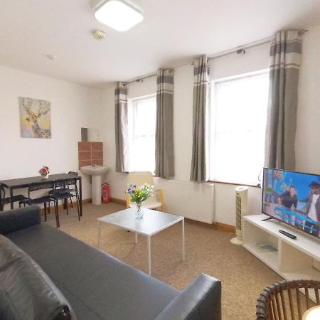Apartament Carnation Flat A In Wembley Londyn Zewnętrze zdjęcie