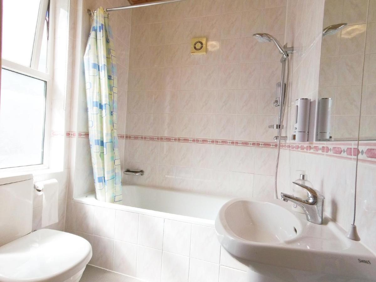 Apartament Carnation Flat A In Wembley Londyn Zewnętrze zdjęcie